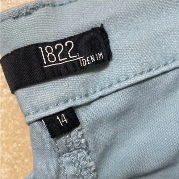 Maurice’s dark navy and 1822 Denim light blue Pants Set - lot of 2 - Picture 3 of 5